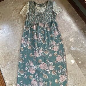 K.C. Spencer New York Floral Maxi Dress, Lace Short Sleeves, Size14